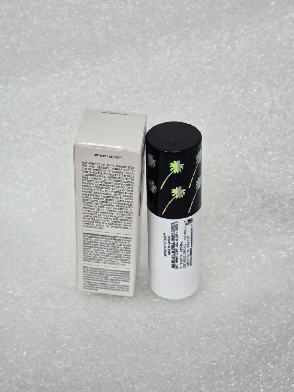 Artistry Studio Los Angeles Edition Lights Camera Face Stick 5.8g / 0.19 Oz